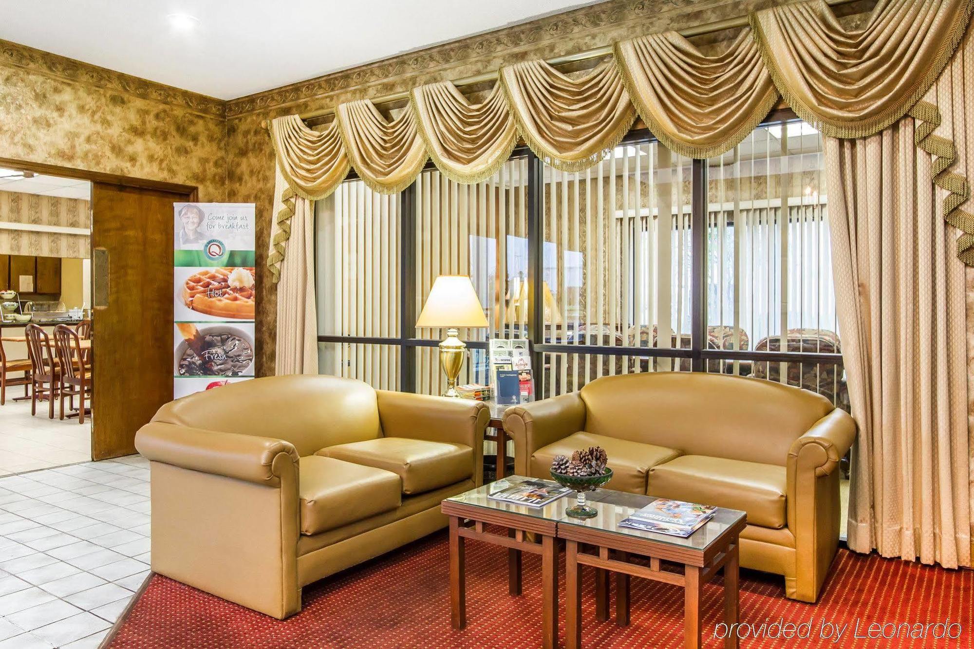 Executive Inn And Suites Enterprise Bagian luar foto