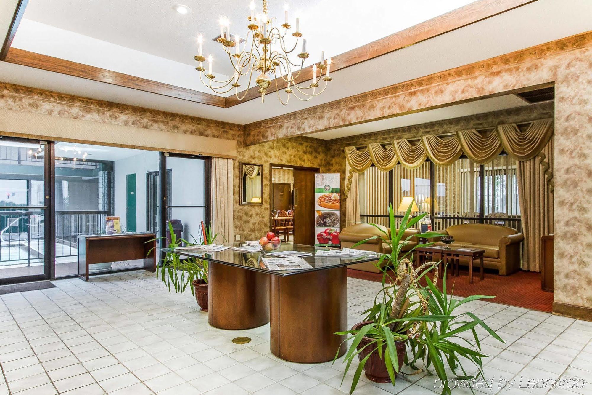 Executive Inn And Suites Enterprise Bagian luar foto