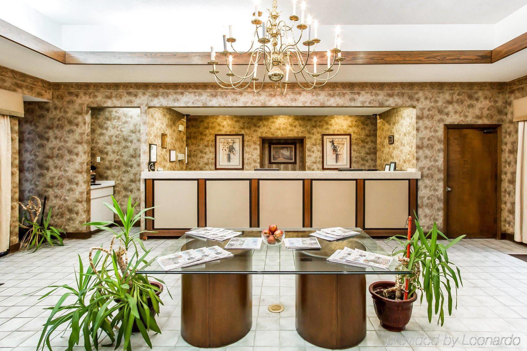 Executive Inn And Suites Enterprise Bagian luar foto