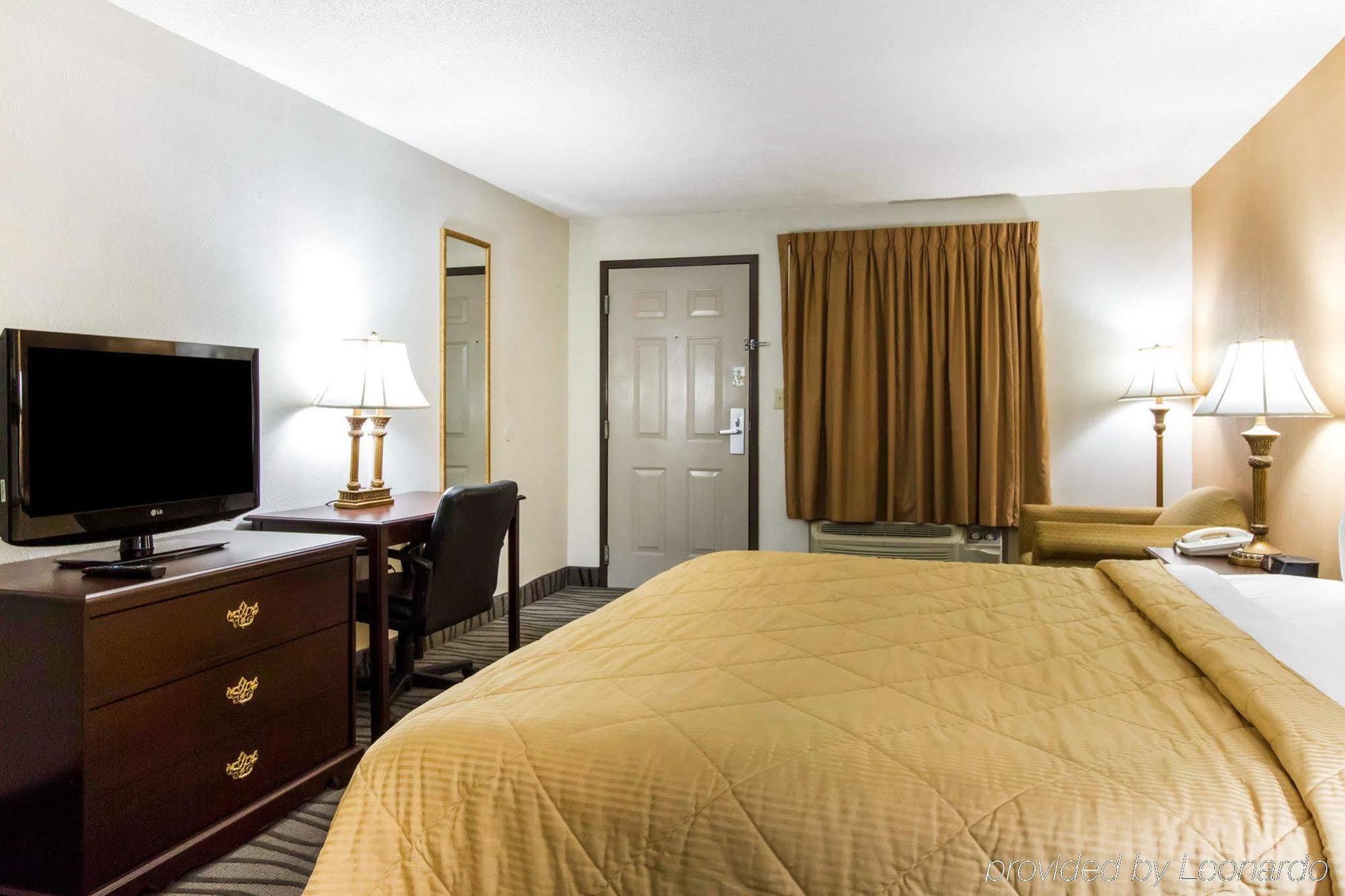 Executive Inn And Suites Enterprise Bagian luar foto