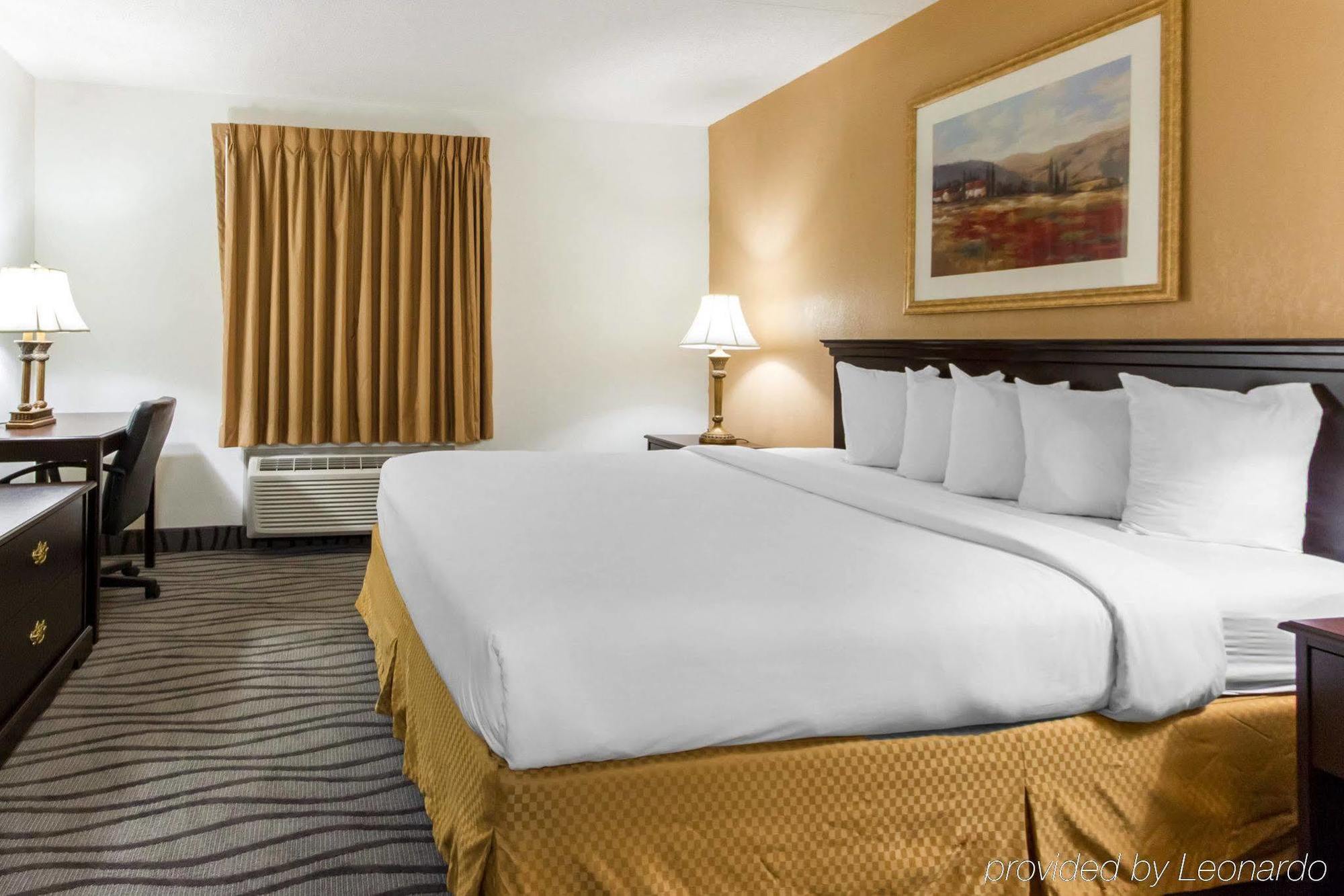 Executive Inn And Suites Enterprise Bagian luar foto