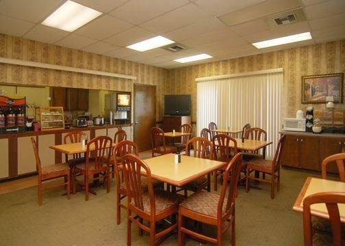 Executive Inn And Suites Enterprise Bagian luar foto